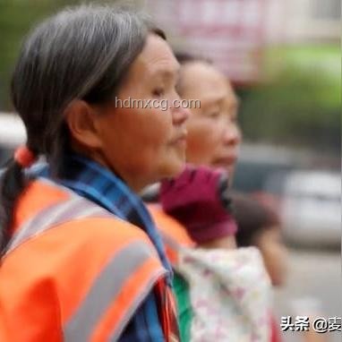 老人在精神病院被挖双眼，涉事科室受处分深度剖析